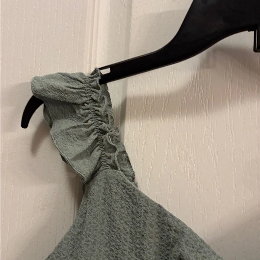 NWT Blue Rain Olive Smocked Camisole tank top size large - Picture 6 of 6